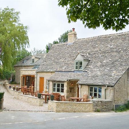 The Plough Inn Bourton-on-the-Water Εξωτερικό φωτογραφία