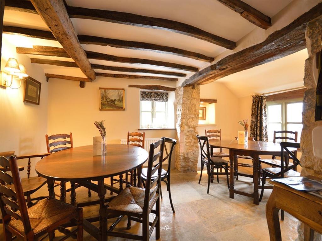 The Plough Inn Bourton-on-the-Water Εξωτερικό φωτογραφία